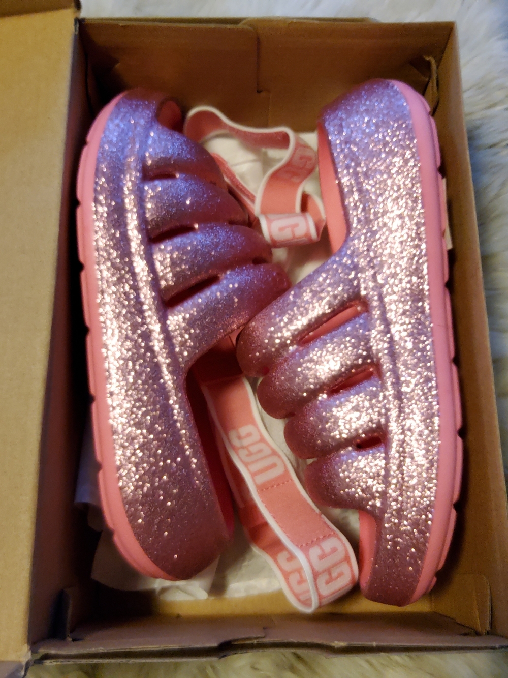 UGG K Sport Yeah Glitter Size 1 NWT